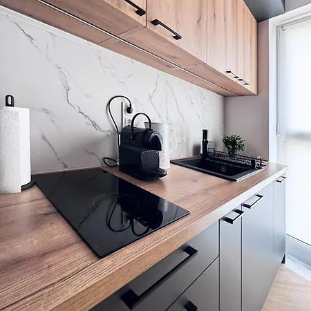 Heaven Sauna アパート ジェシュフ